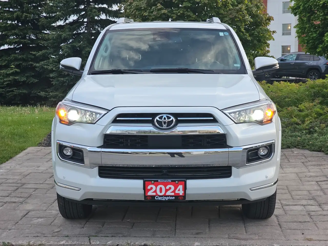 Toyota 4-Runner снимка Toyota 4-Runner