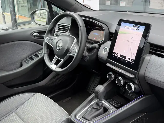 Renault Clio view 14