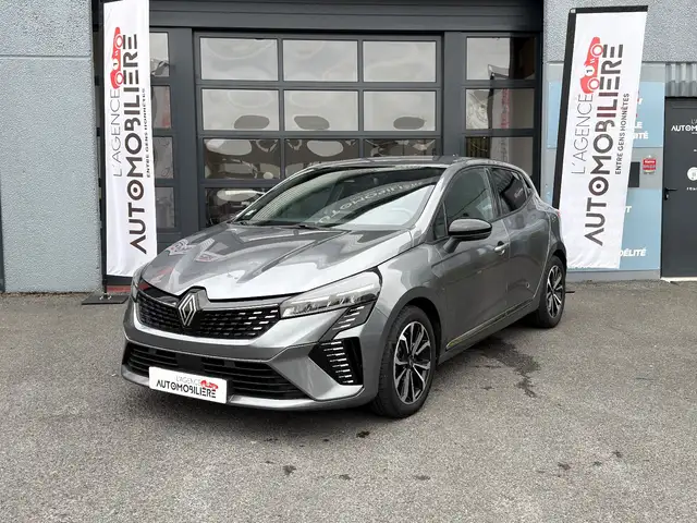 Renault Clio view 3