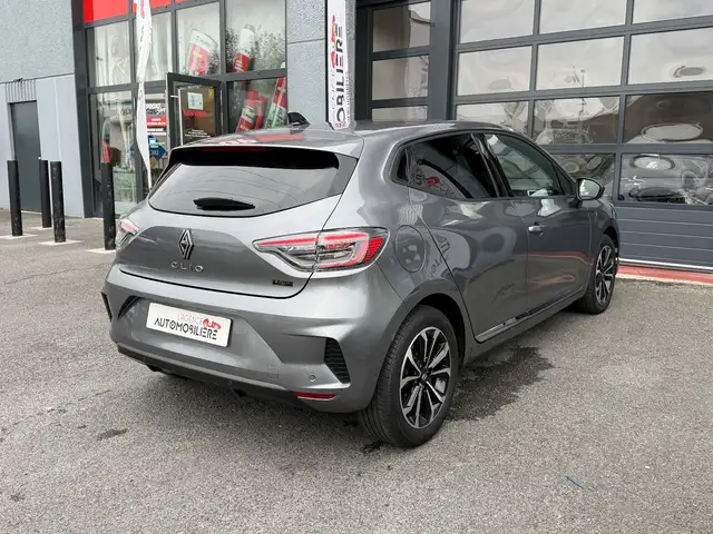 Renault Clio view 7