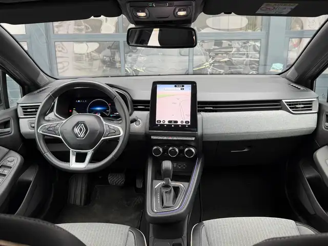 Renault Clio view 12