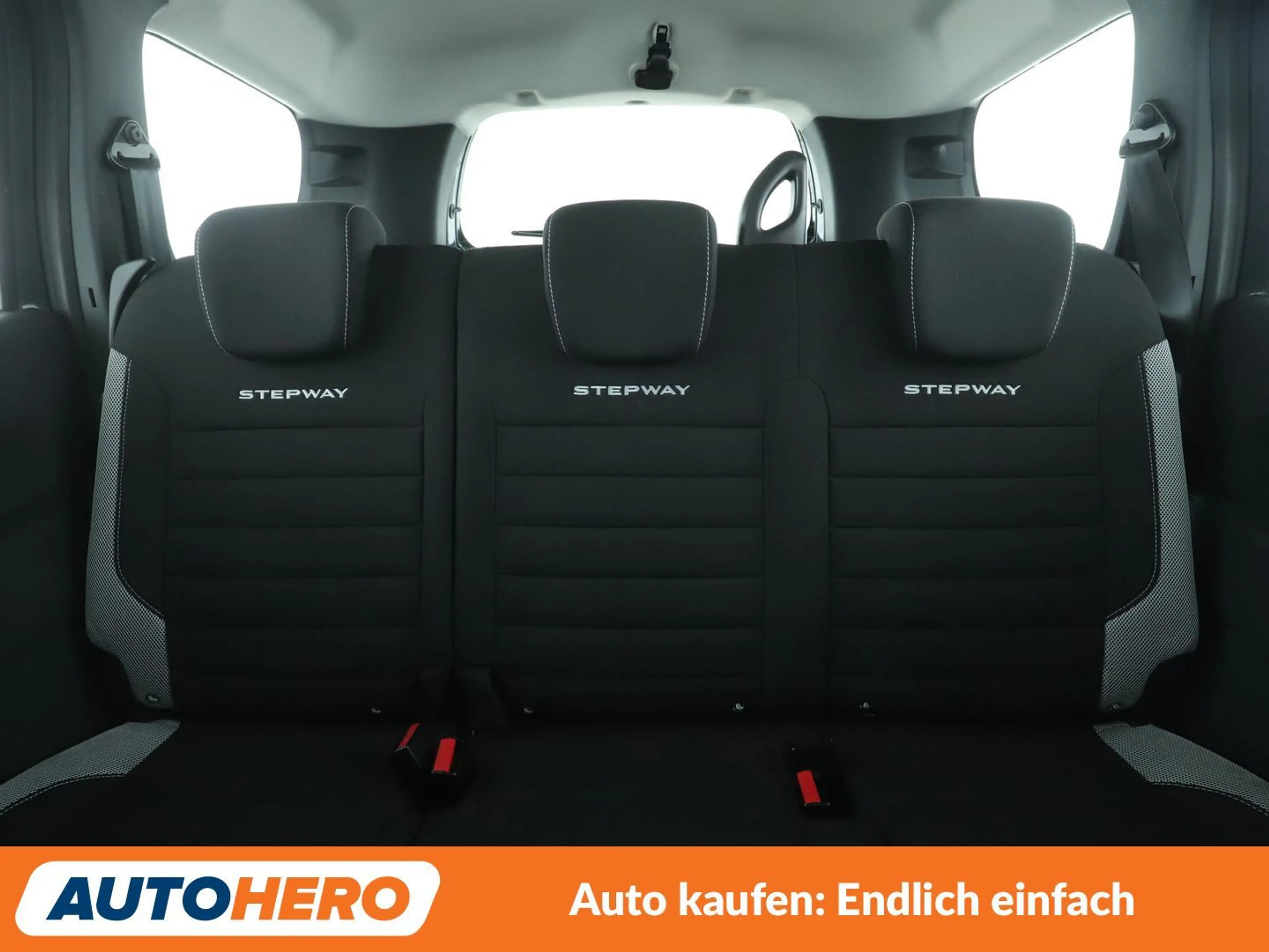 Dacia Lodgy 1.3 TCe Stepway*NAVI*PDC*SHZ*KLIMA*TEMPO* — photo 15