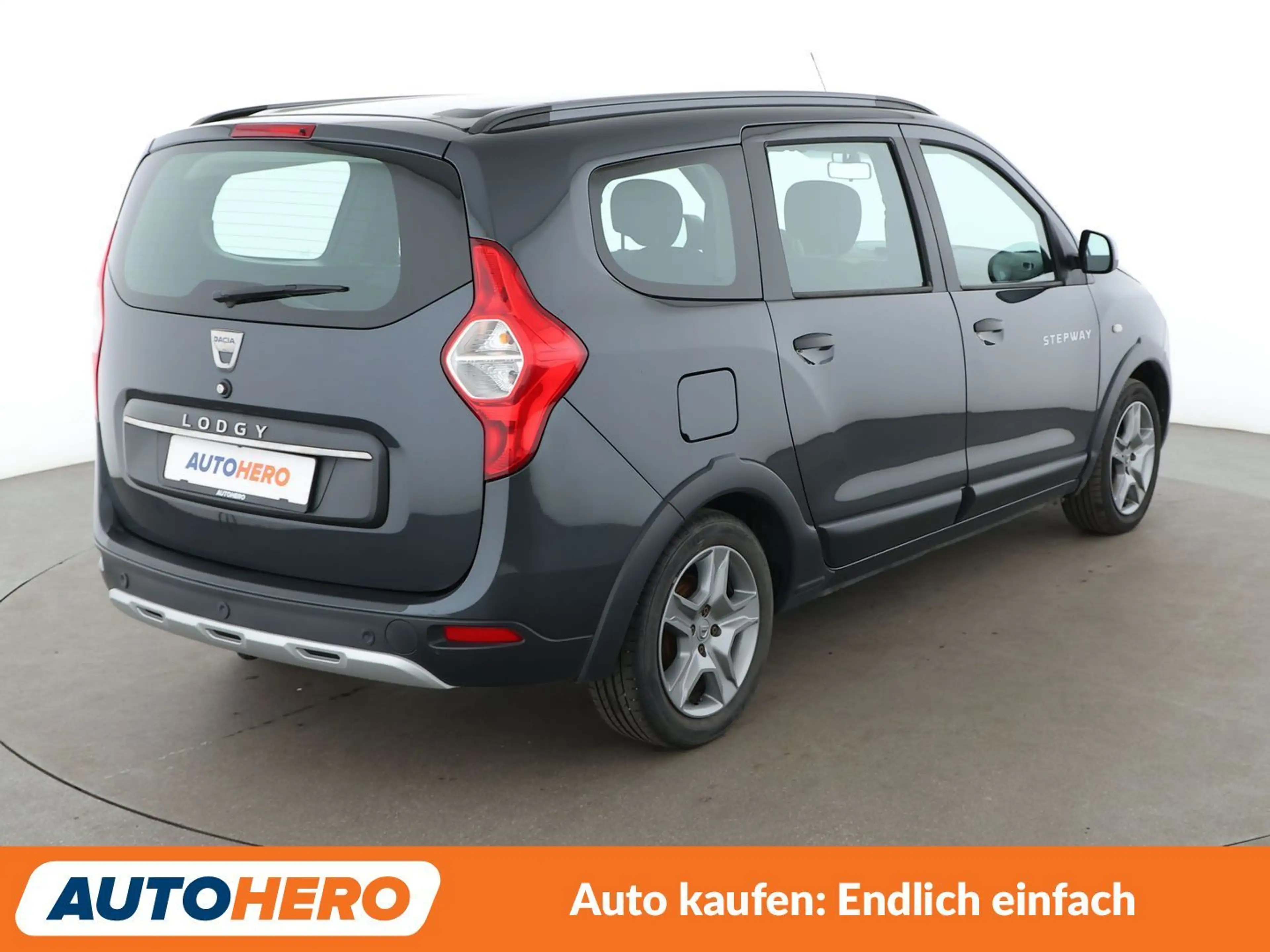Dacia Lodgy 1.3 TCe Stepway*NAVI*PDC*SHZ*KLIMA*TEMPO* — photo 6