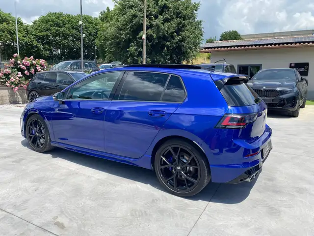 Volkswagen Golf view 8