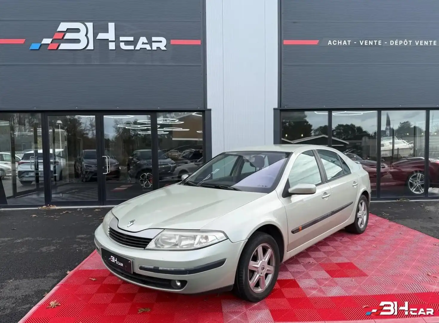 Renault Laguna 2.2 DCI 150 DYNAMIQUE - 1