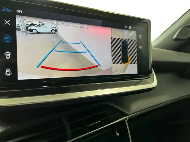 Peugeot 2008 view 8