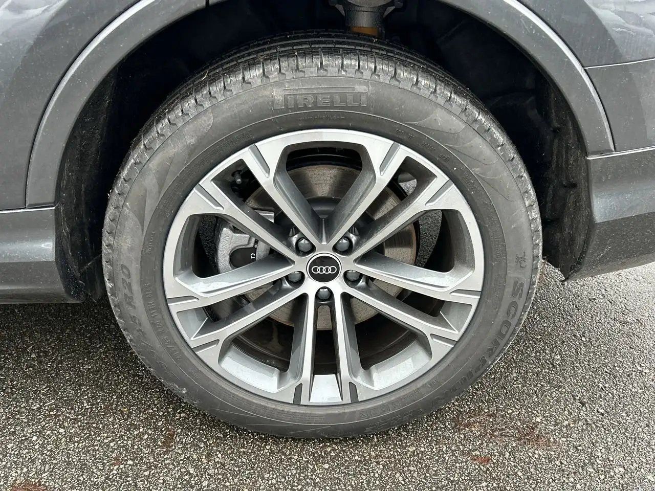 Audi Q7 снимка Audi Q7