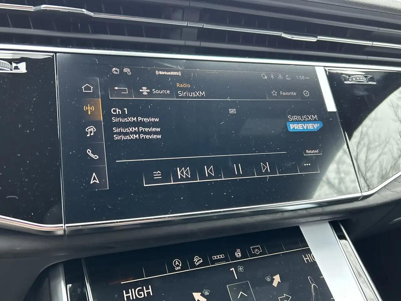 Audi Q7 снимка Audi Q7