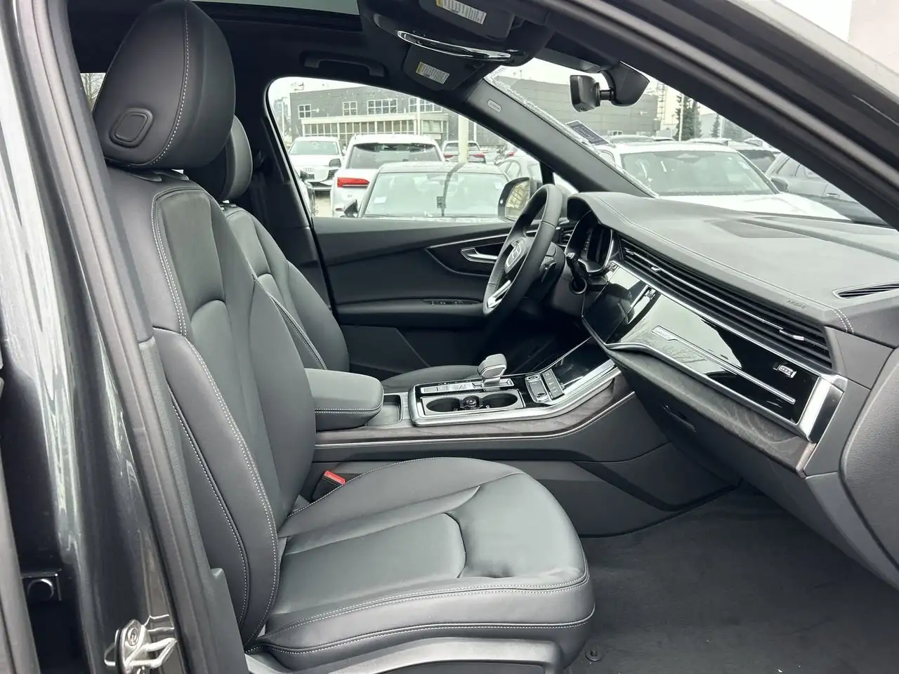 Audi Q7 снимка Audi Q7