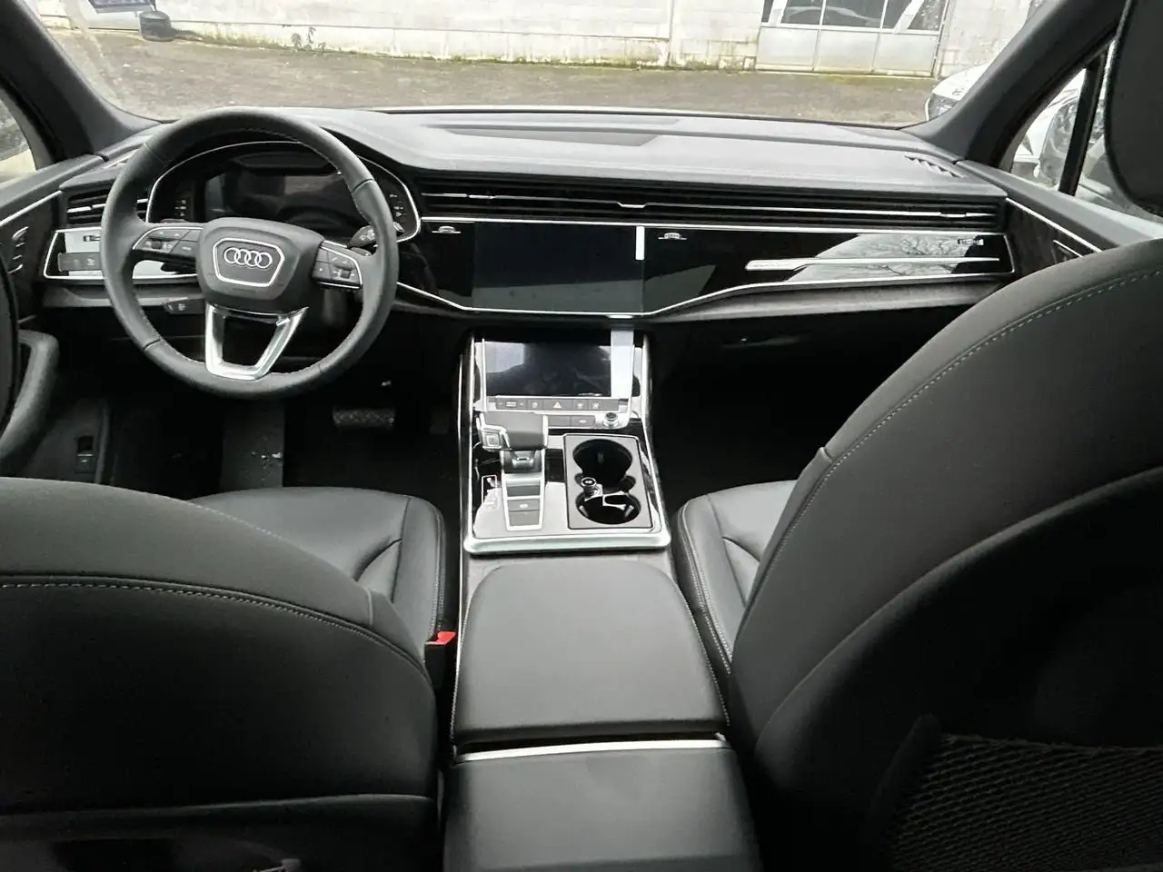 Audi Q7 снимка Audi Q7