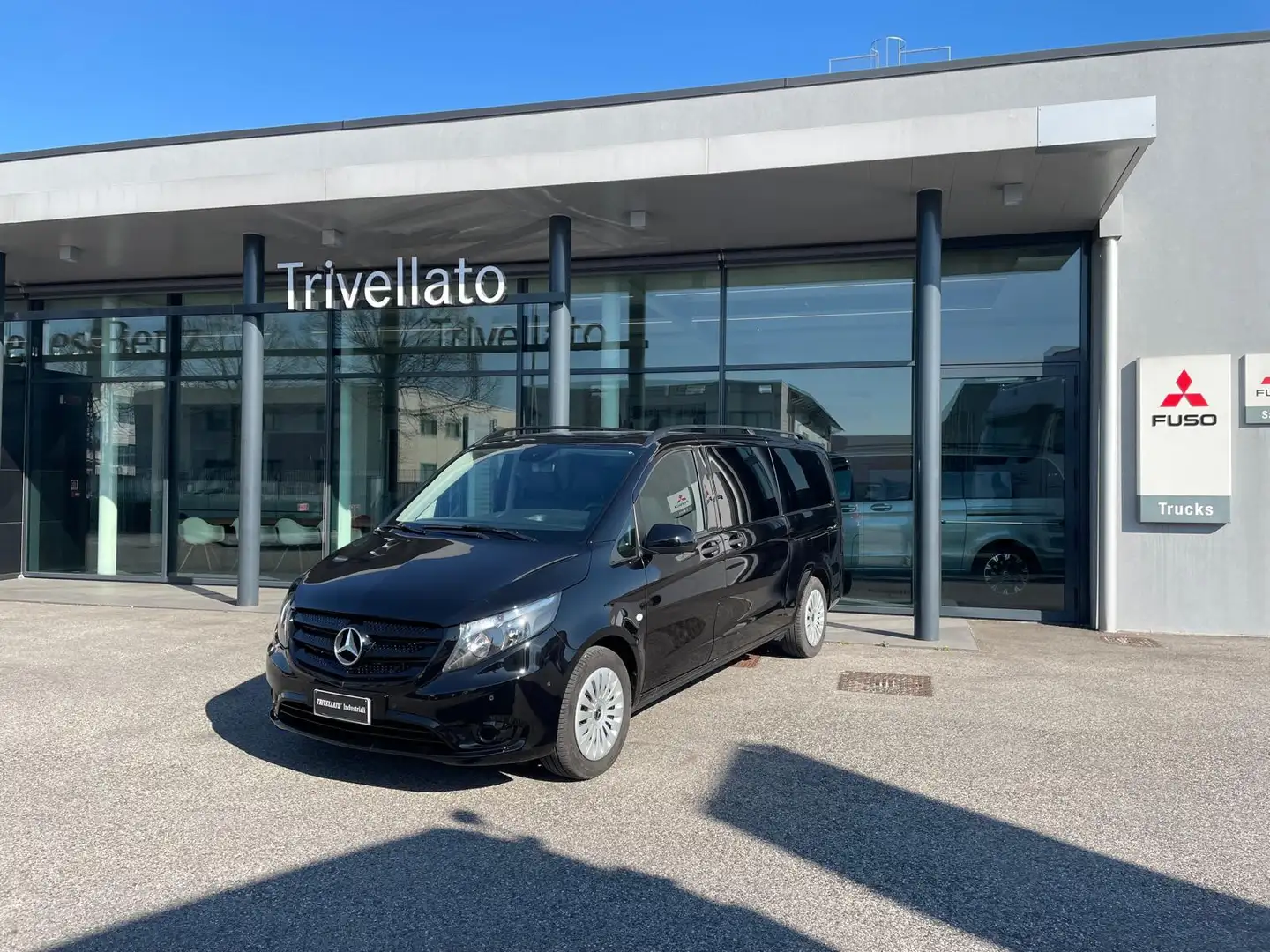 Mercedes-Benz Vito 116 cdi extralong tourer pro auto my20 Schwarz - 2