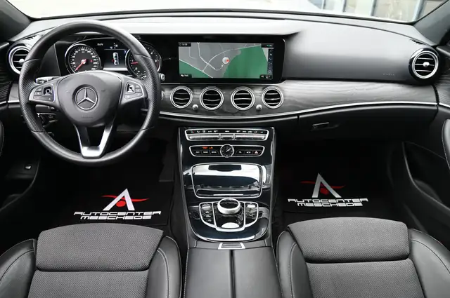 Mercedes-Benz E-Class view 10