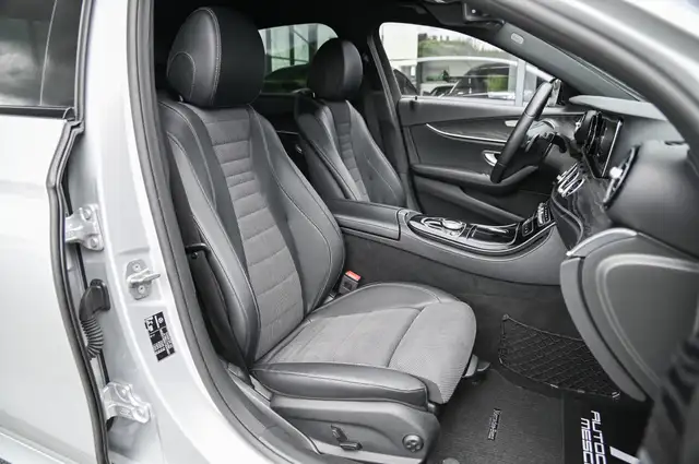 Mercedes-Benz E-Class view 13