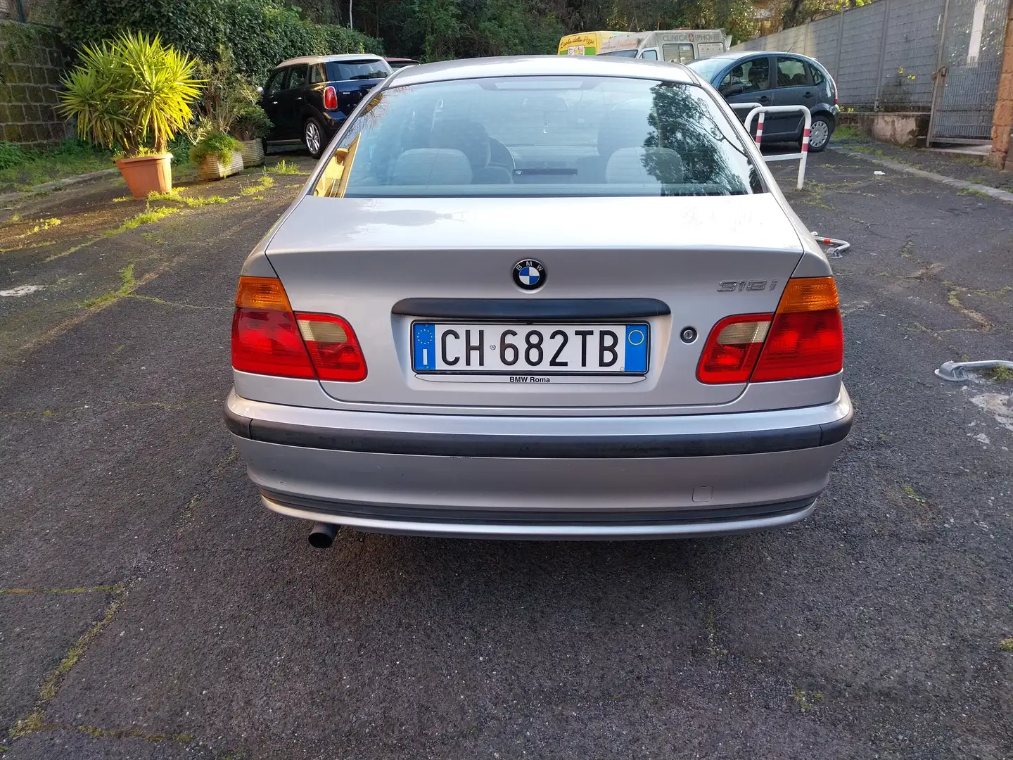 BMW 318 318i - 2