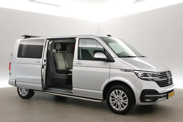 Volkswagen Transporter view 6