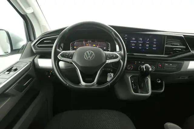 Volkswagen Transporter view 2