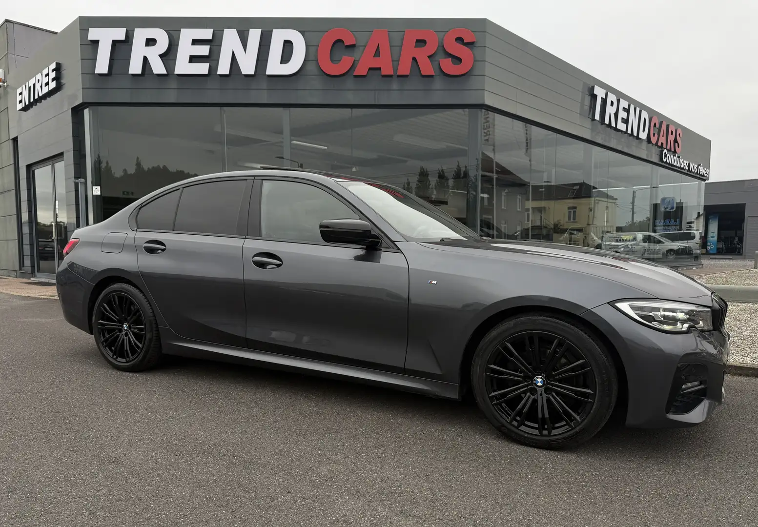 BMW 318 d AUT. PACK M SHADOW LINE  CUIR FULL LED AMBIAN Gris - 2