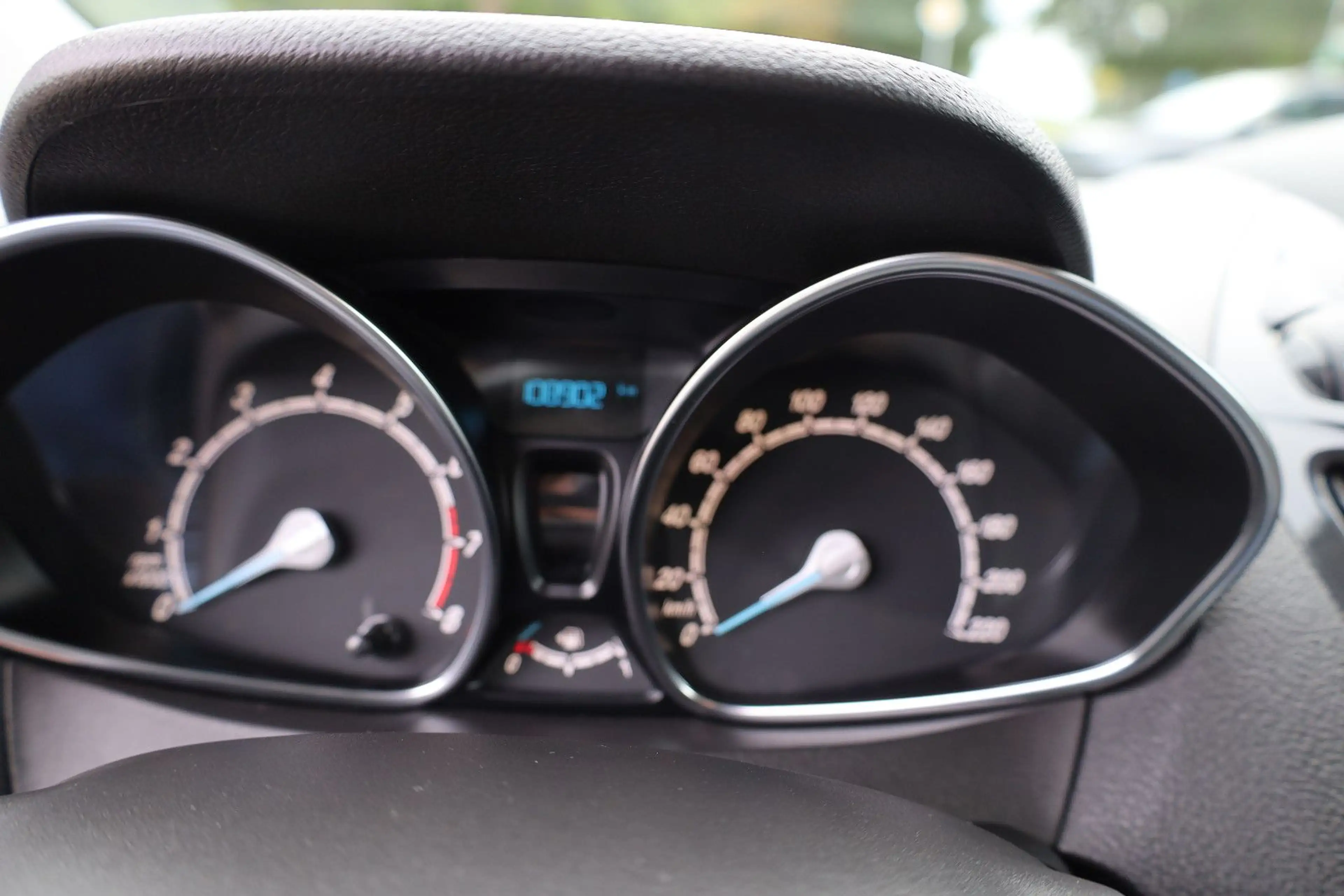 Ford Tourneo Courier Titanium Zahnriemen neu — photo 12