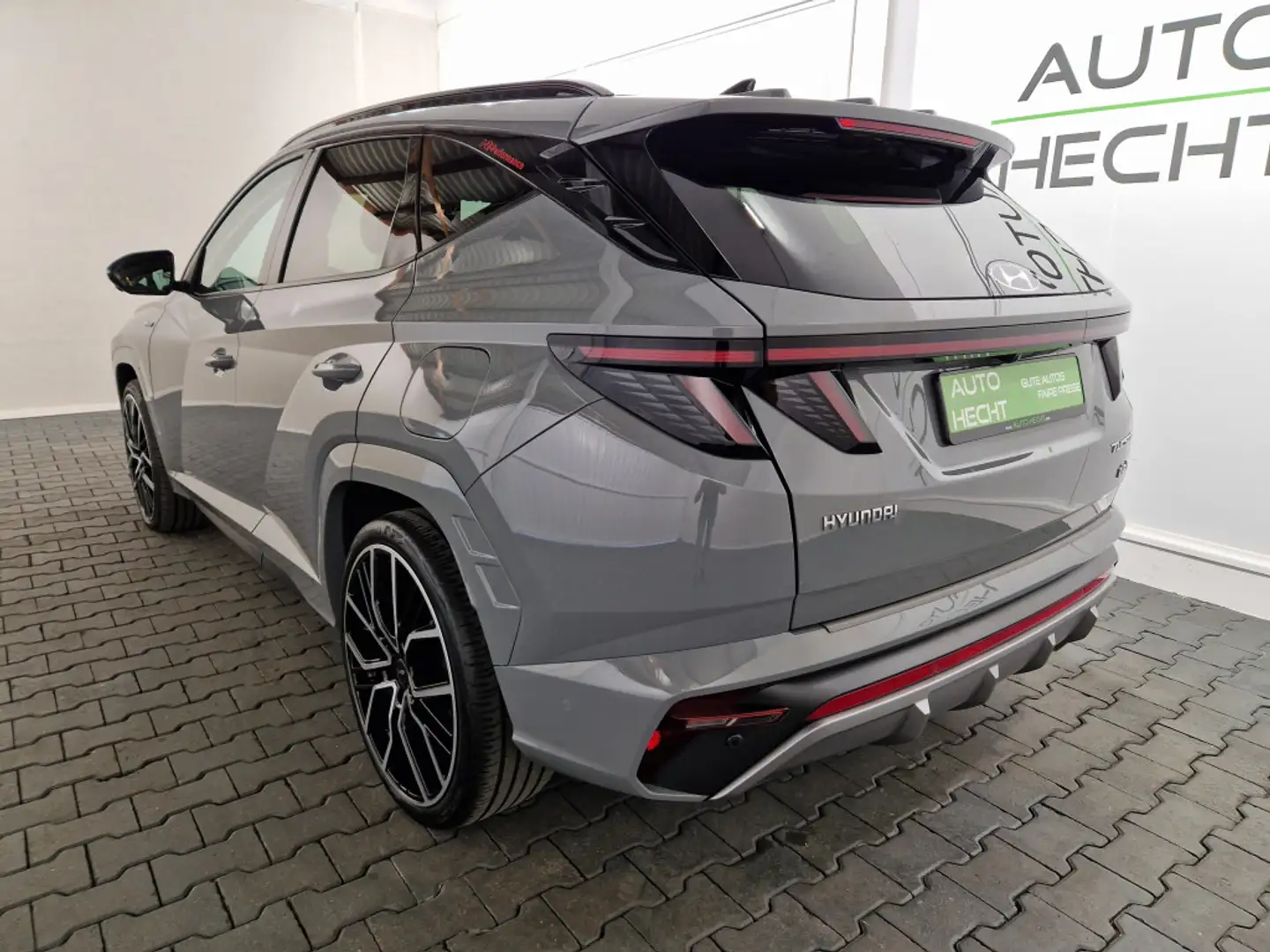 Hyundai TUCSON 1,6T-GDi Hybrid 4WD N-Line ACC, AHK, Pano Grijs - 2