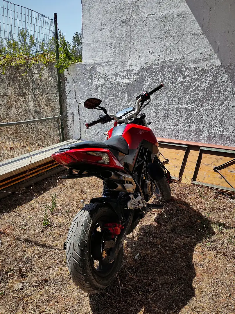 Benelli TNT 125 Rojo - 2