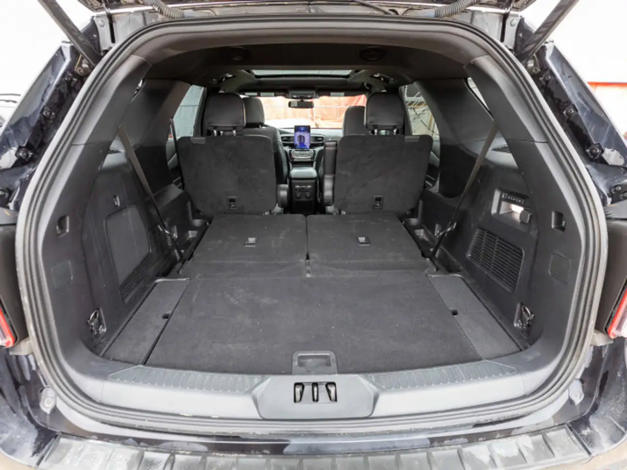 Ford Explorer снимка Ford Explorer