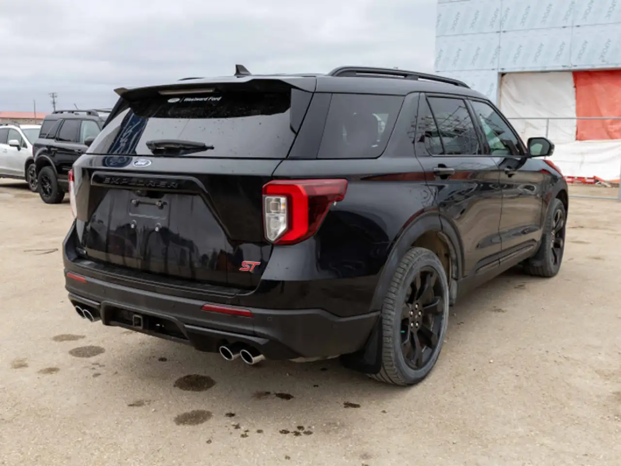 Ford Explorer снимка Ford Explorer