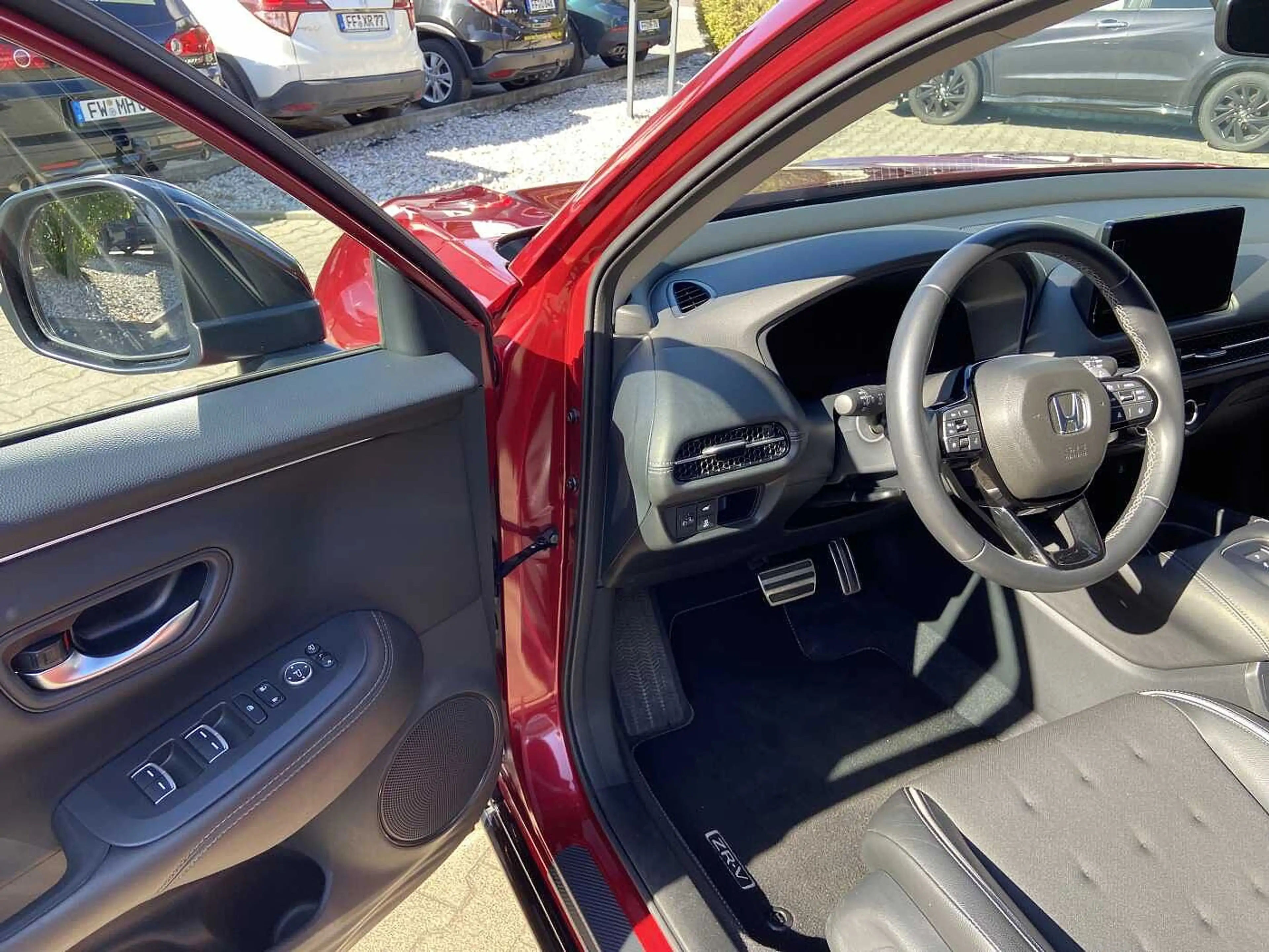 Honda ZR-V Hybrid e:HEV 2.0 i-MMD Sport — photo 8