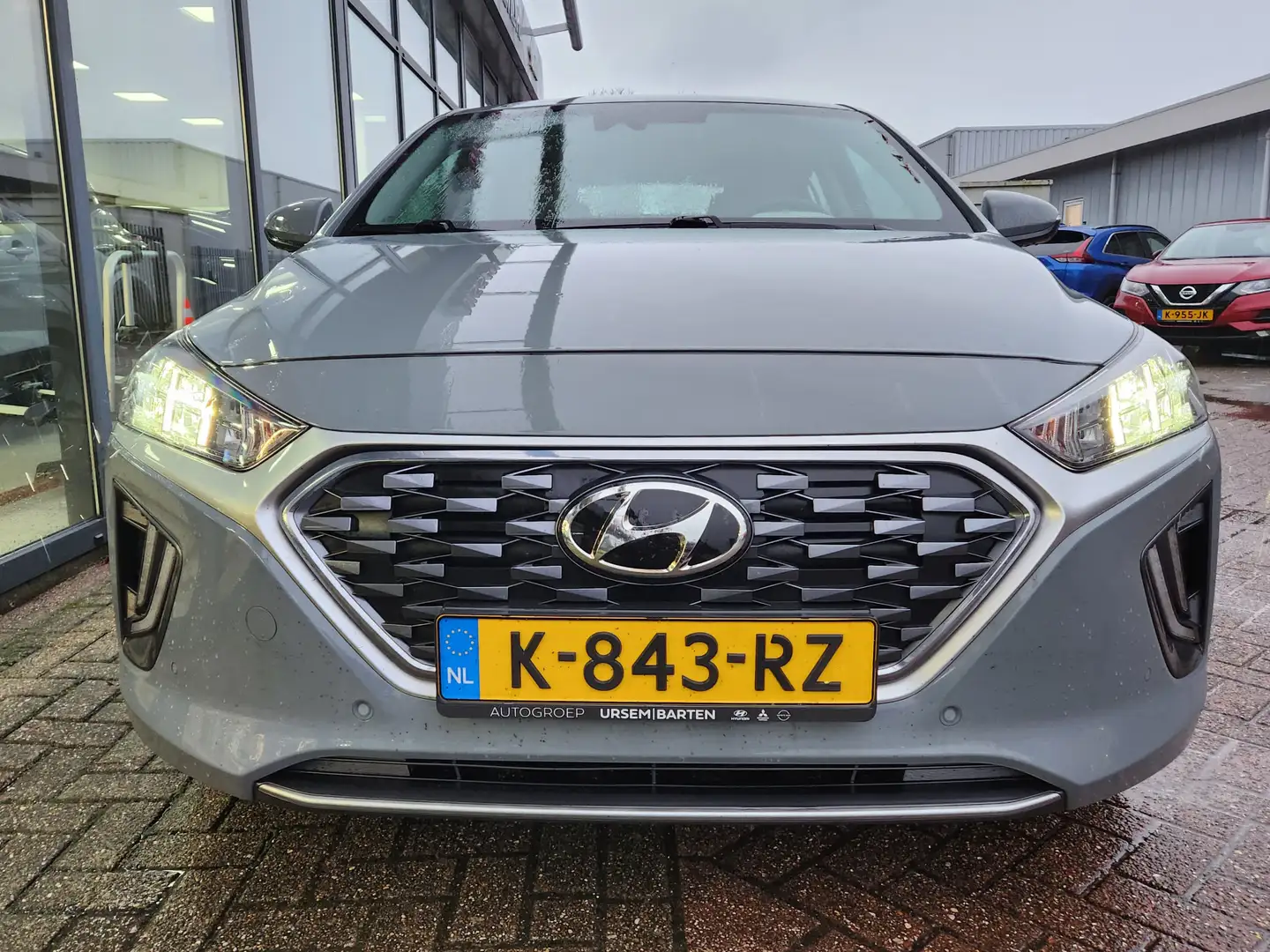 Hyundai IONIQ 1.6 GDi Premium - Plus Grijs - 2