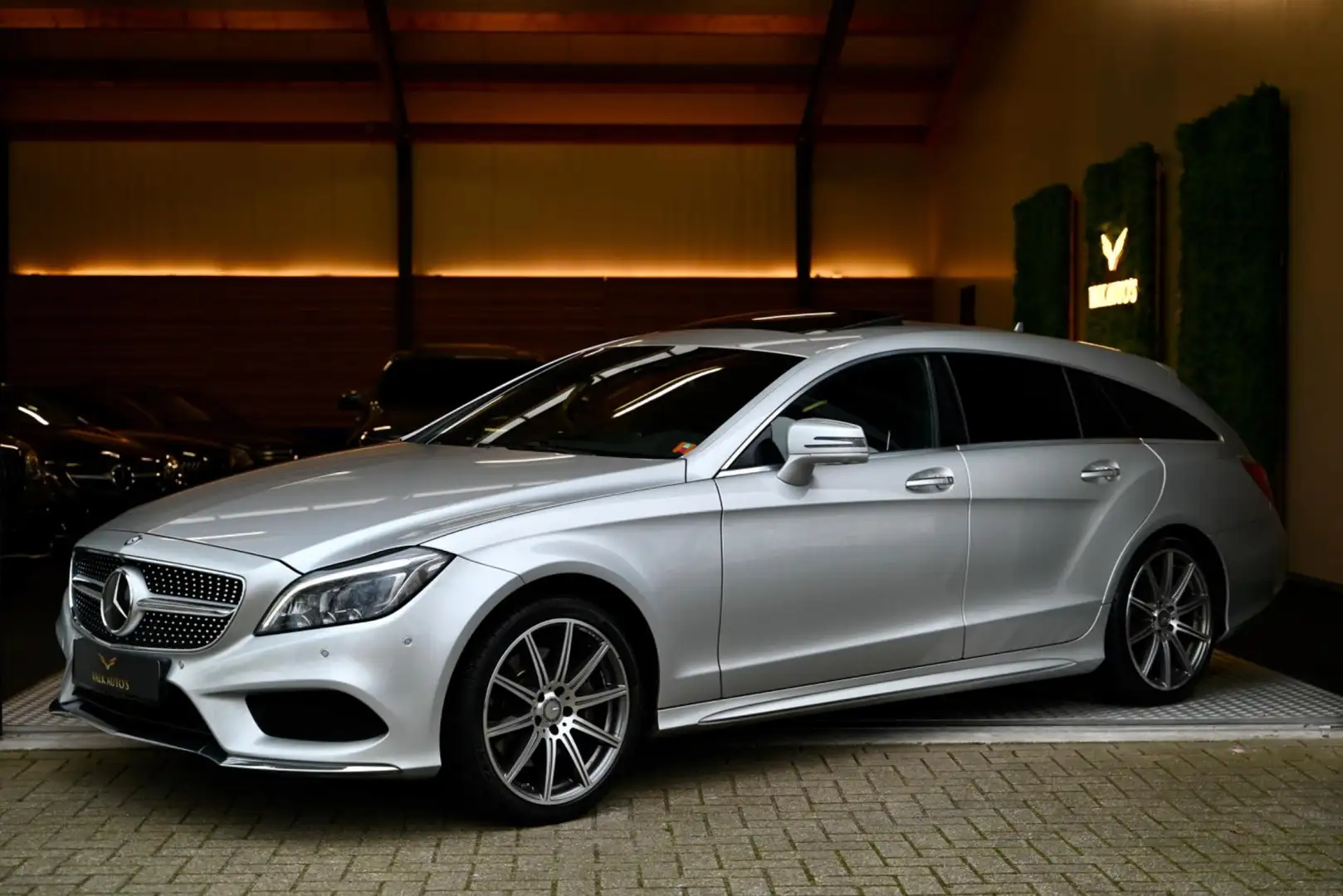 Mercedes-Benz CLS 400 Shooting Brake 4MATIC - AMG-Styling - Massage - St Grau - 1