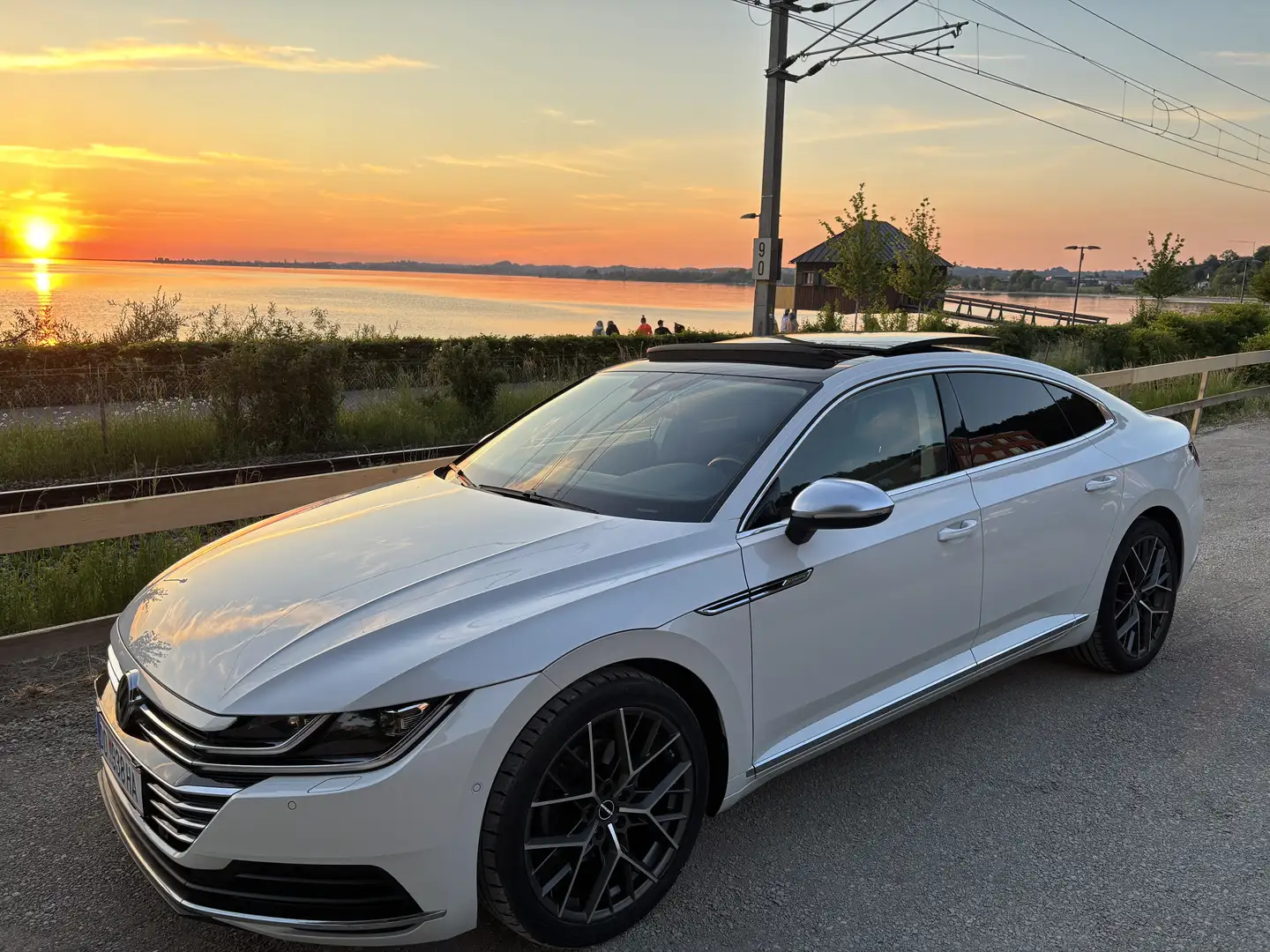 Volkswagen Arteon 2.0 TDI SCR DSG Elegance - 1