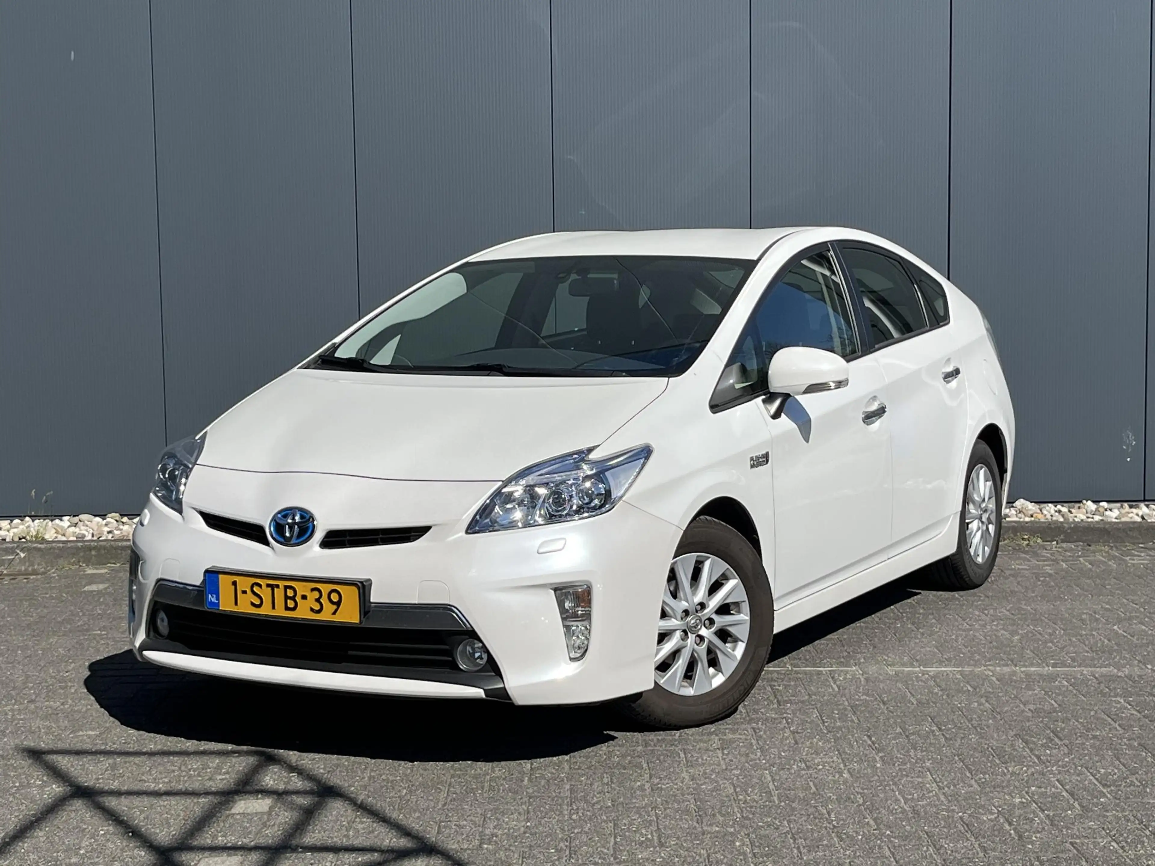 Toyota Prius 1.8 Plug-in Dynamic Business | BTW-Auto | Stoelver — photo 4