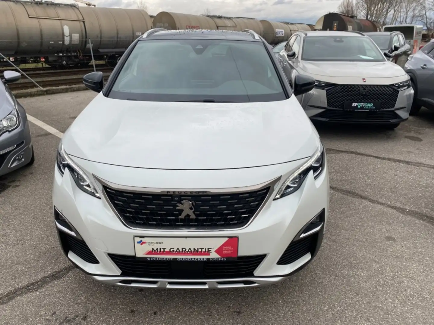 Peugeot 3008 GTLI BHDI120 Weiß - 2