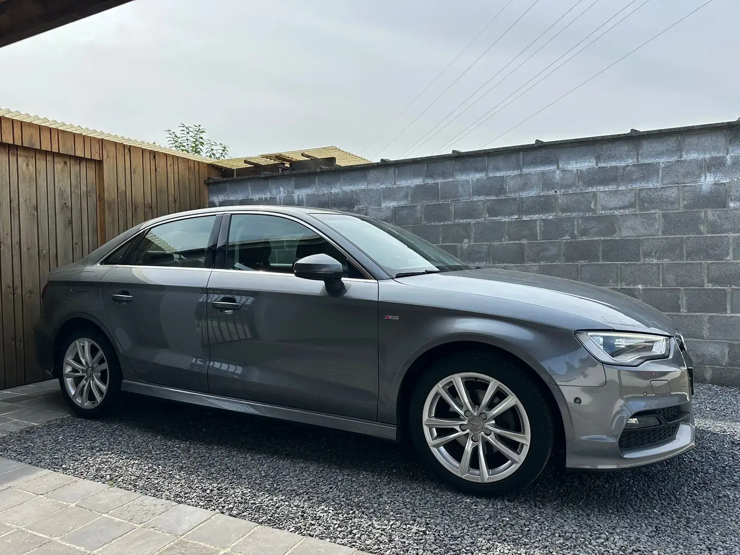 Audi A3 1.4 TFSI Limousine S tronic line Sportpaket - 1