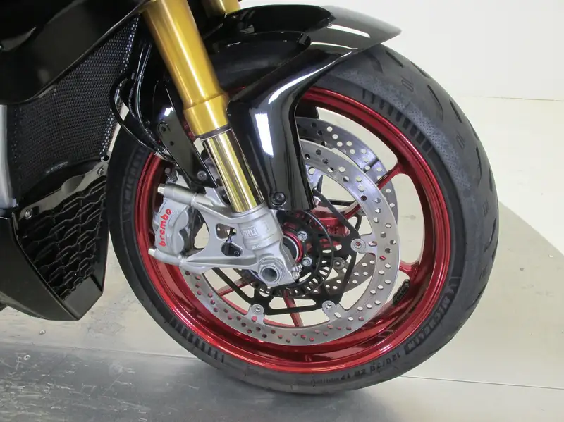 Aprilia Tuono - foto 6