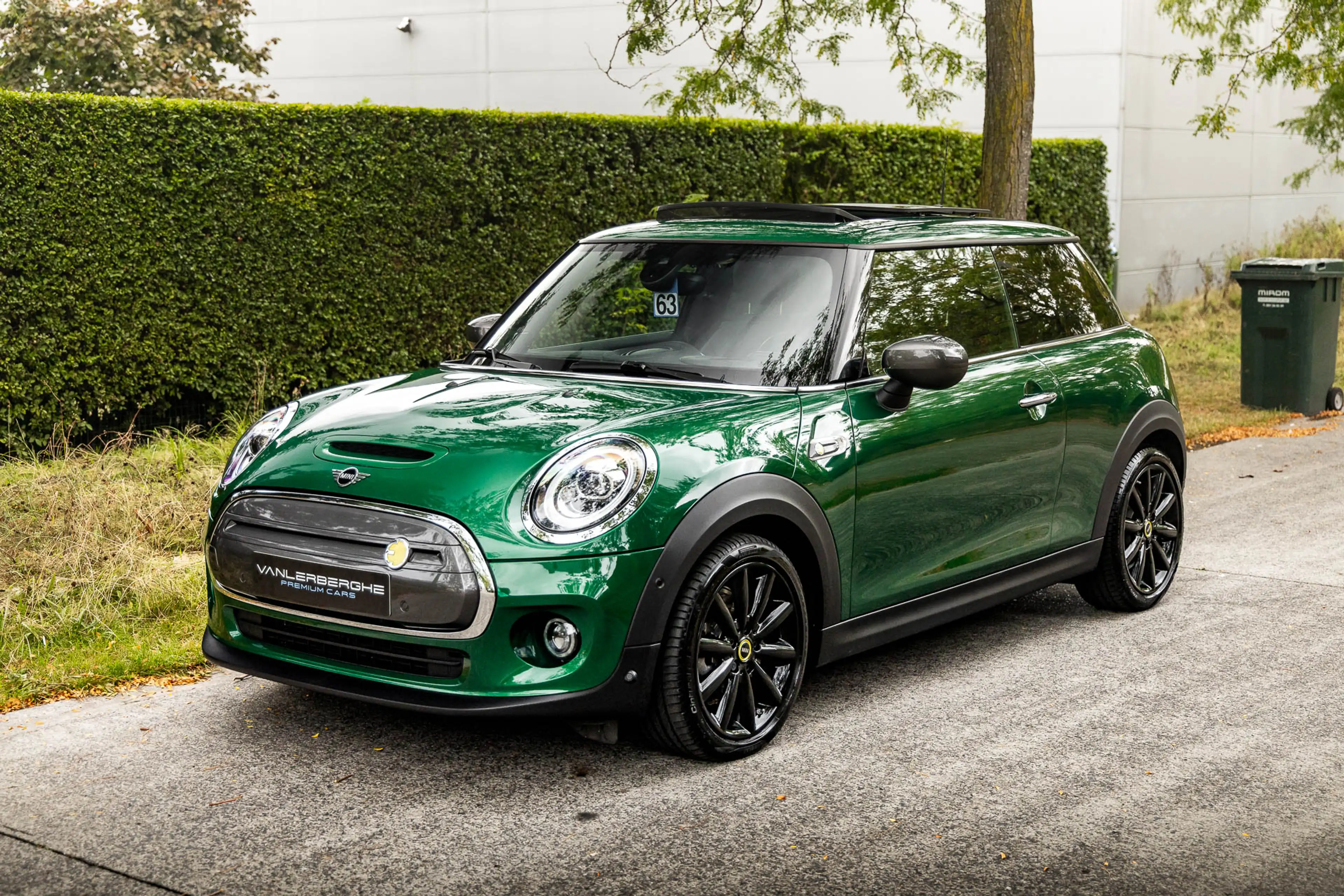 MINI Cooper SE British Racing Green * Pano * Leder * HUD * H/K * Camera * LED * — photo 7