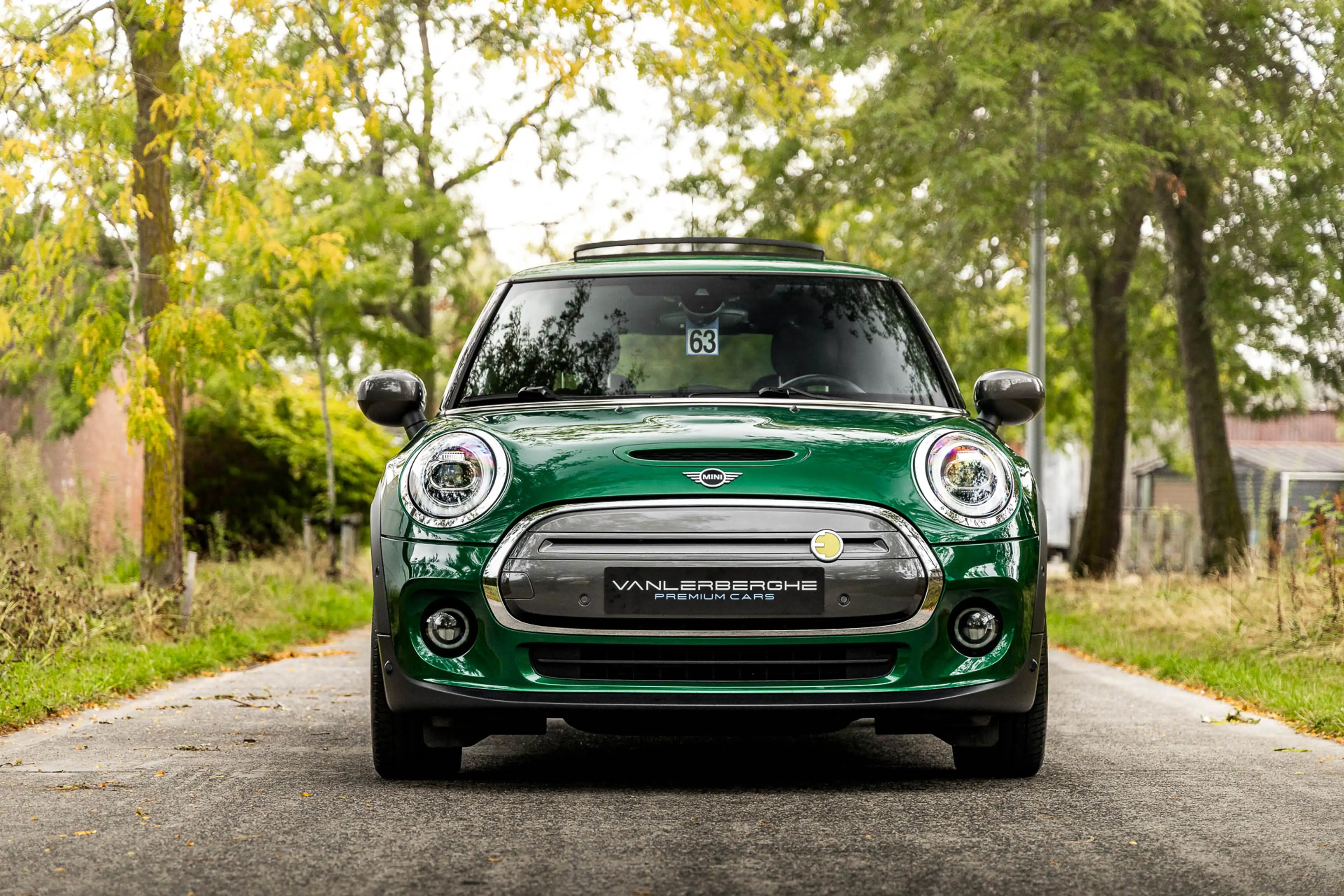 MINI Cooper SE British Racing Green * Pano * Leder * HUD * H/K * Camera * LED * — photo 2