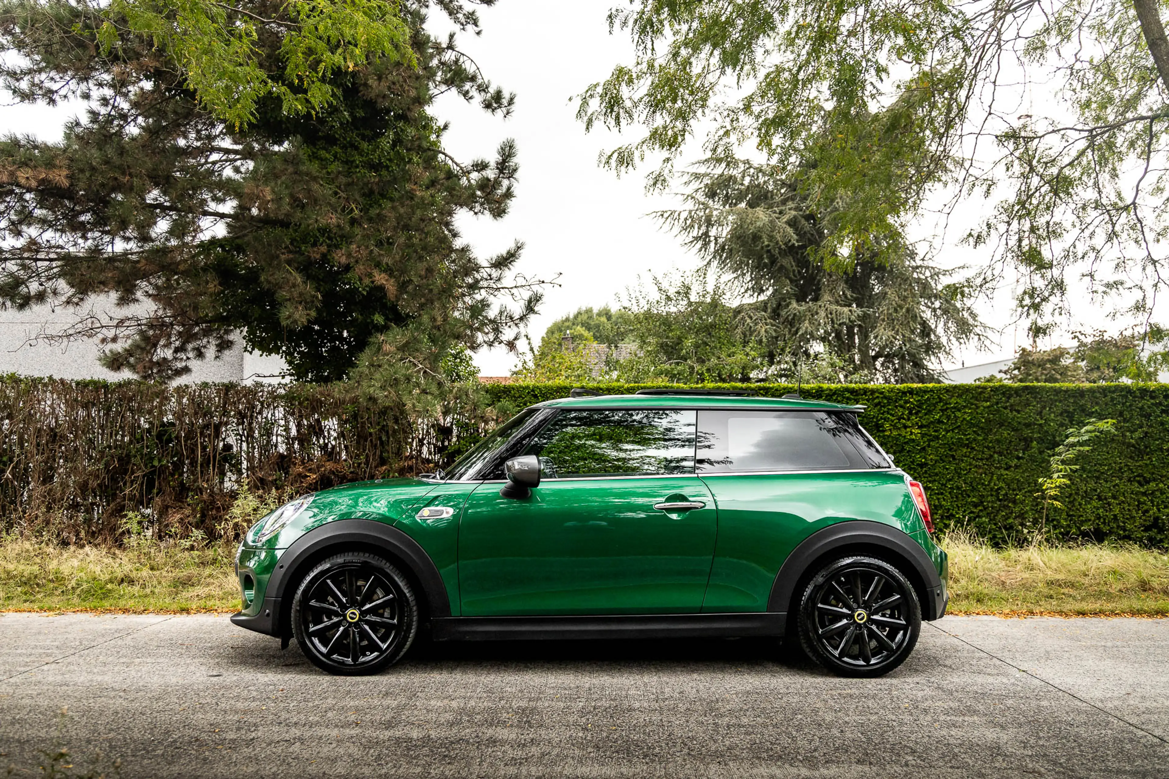 MINI Cooper SE British Racing Green * Pano * Leder * HUD * H/K * Camera * LED * — photo 8