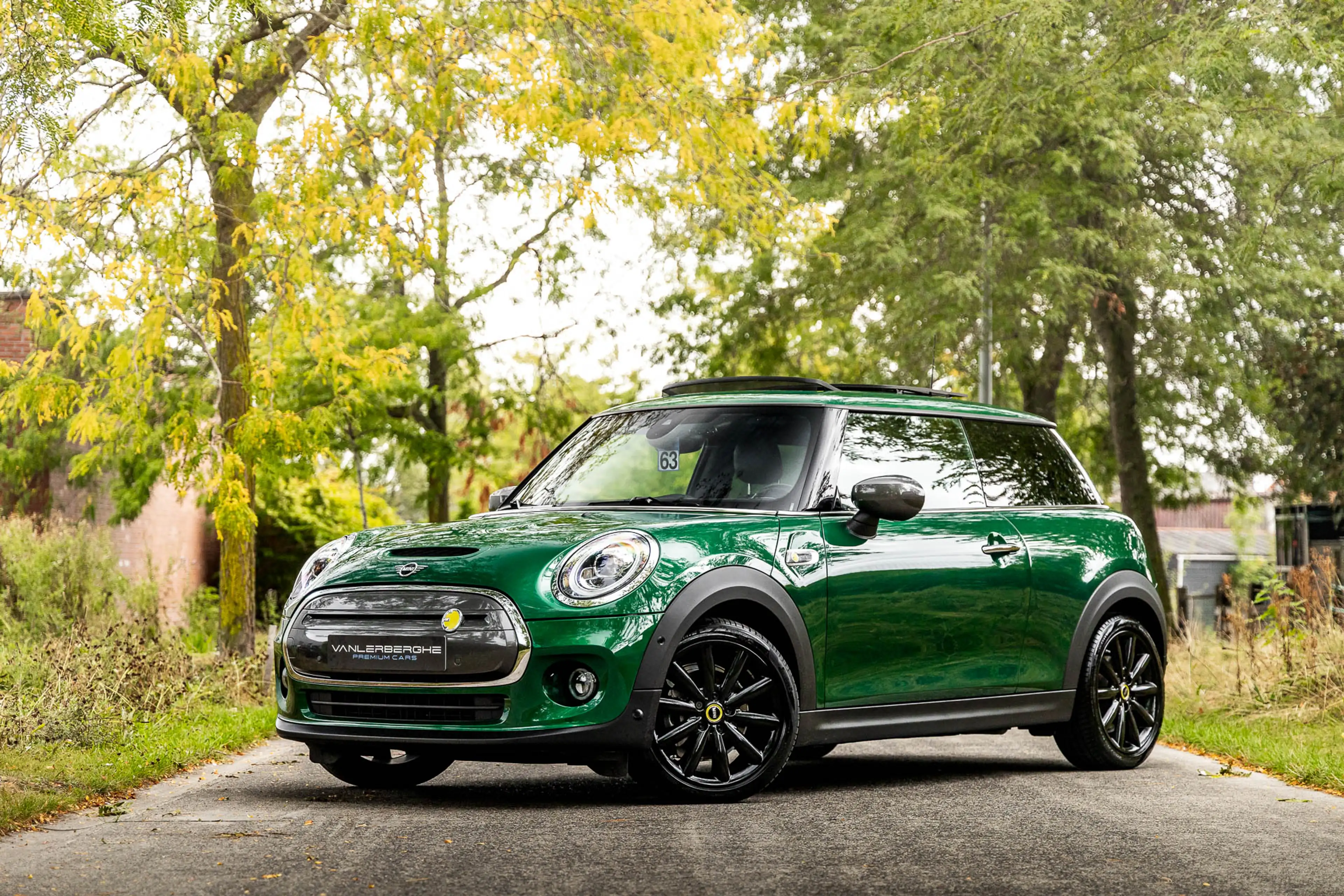 MINI Cooper SE British Racing Green * Pano * Leder * HUD * H/K * Camera * LED * — photo 3