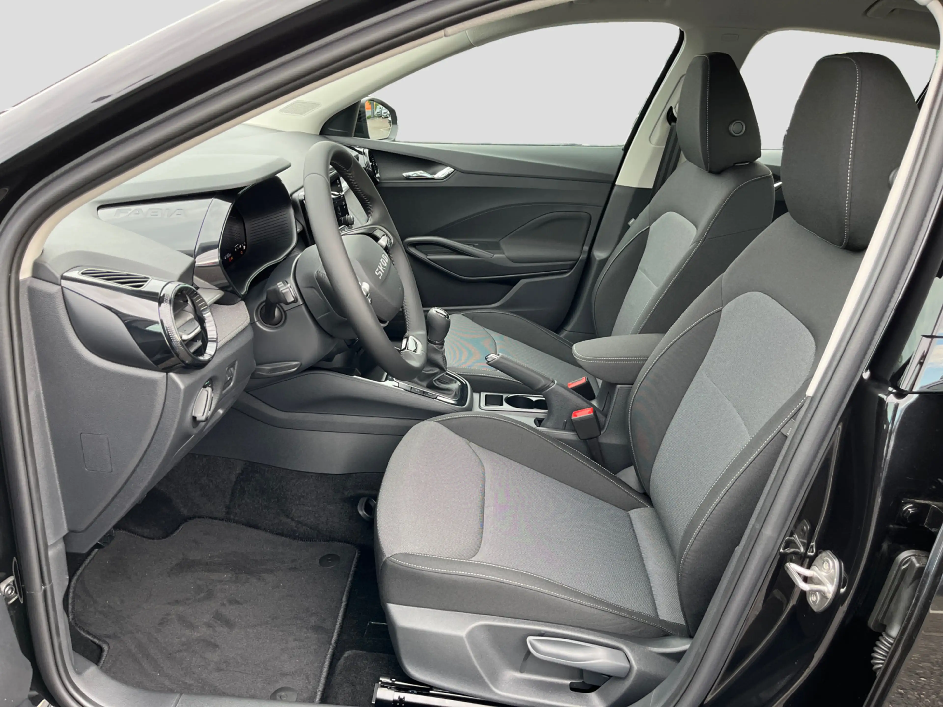 Skoda Fabia Selection 1,0 TSI 95 BerganfahrAss Climatr — photo 10