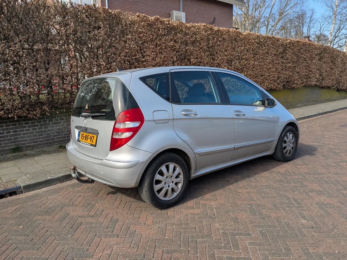 Mercedes-Benz A 170 Elegance nieuwe apk / airco / trekhaak 5 drs. Срібний - 2