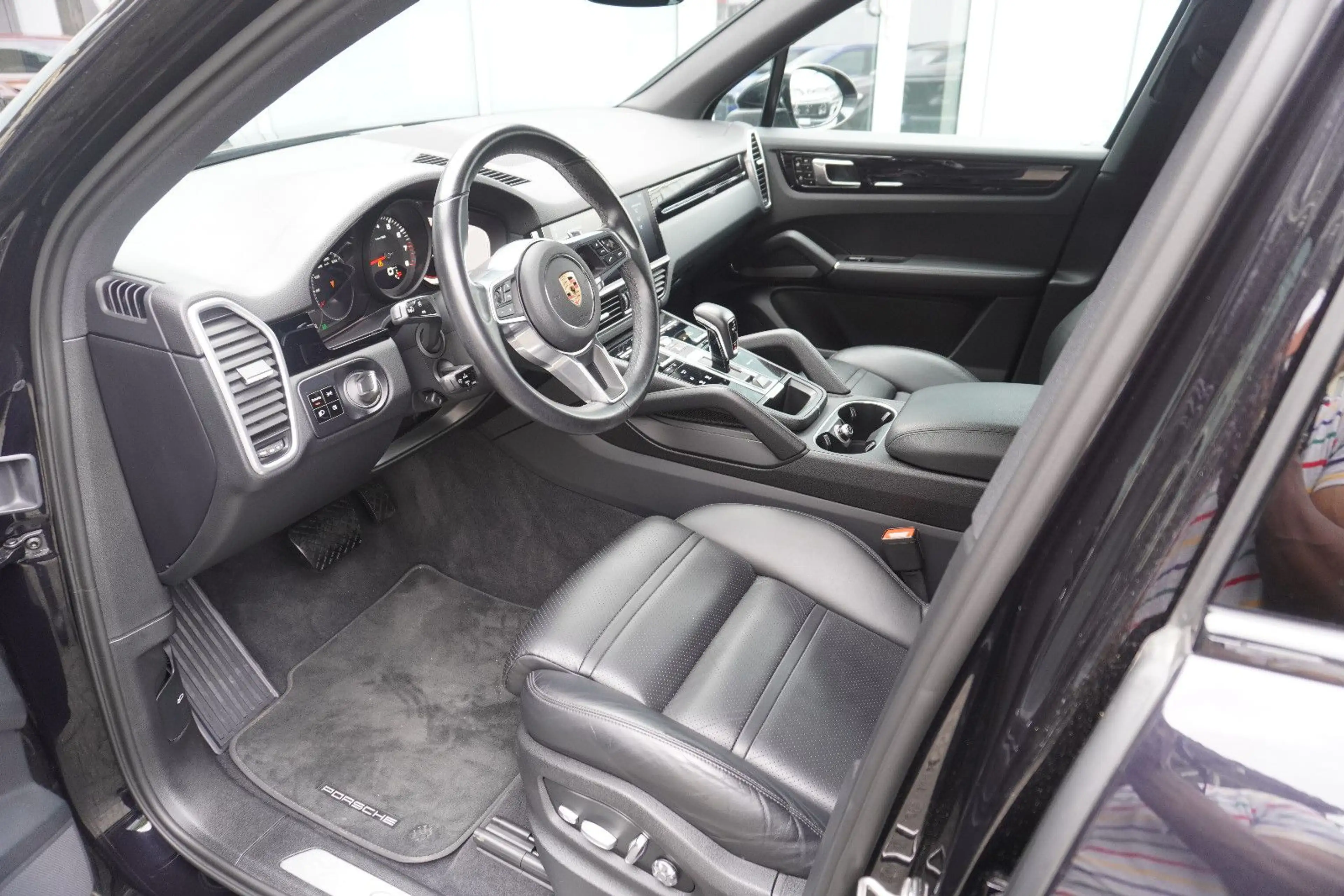 Porsche Cayenne Sportpaket 1.Hand/360°/LED/MWST — photo 14