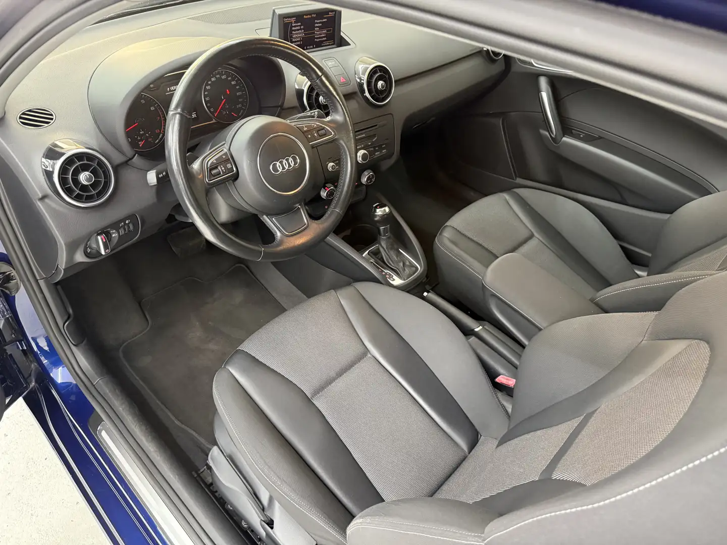 Audi A1 1.4 TFSI Ambition, 123Pk, 2010, Bijtellingsvriende Blauw - 2