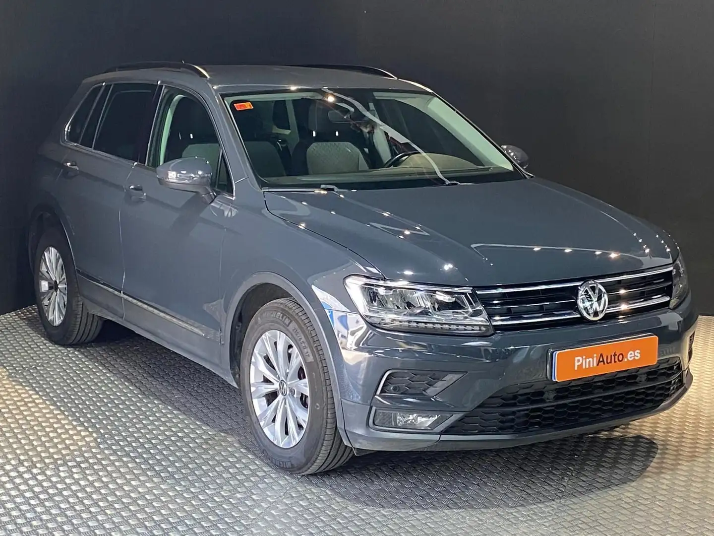 Volkswagen Tiguan 2.0 TDI 150cv  BMT Advance Negro - 2