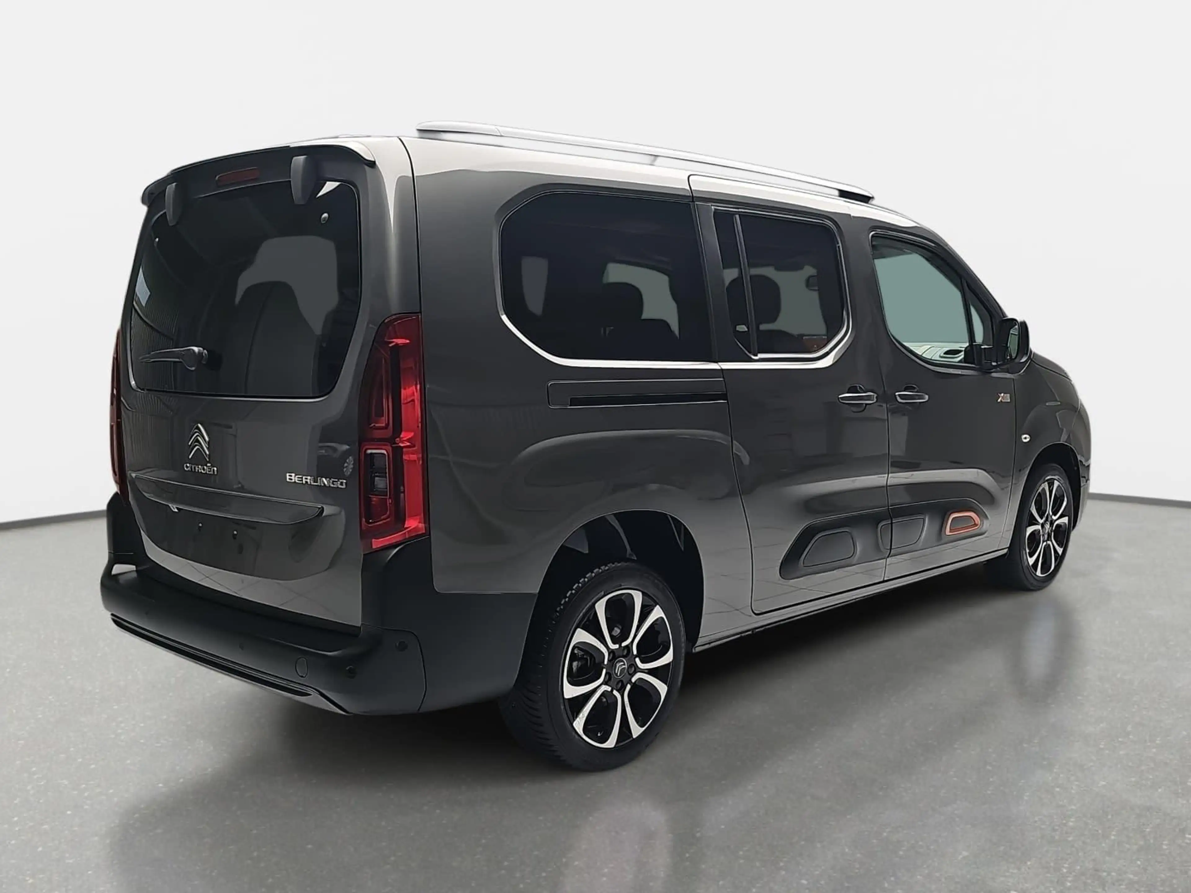 Citroen Berlingo Berlingo 1.2 PureTech 130 Shine XL HUD Kamera — photo 4