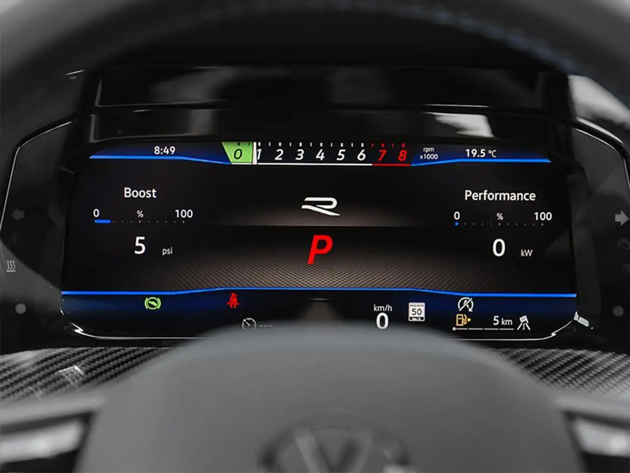 Volkswagen Golf R снимка Volkswagen Golf R