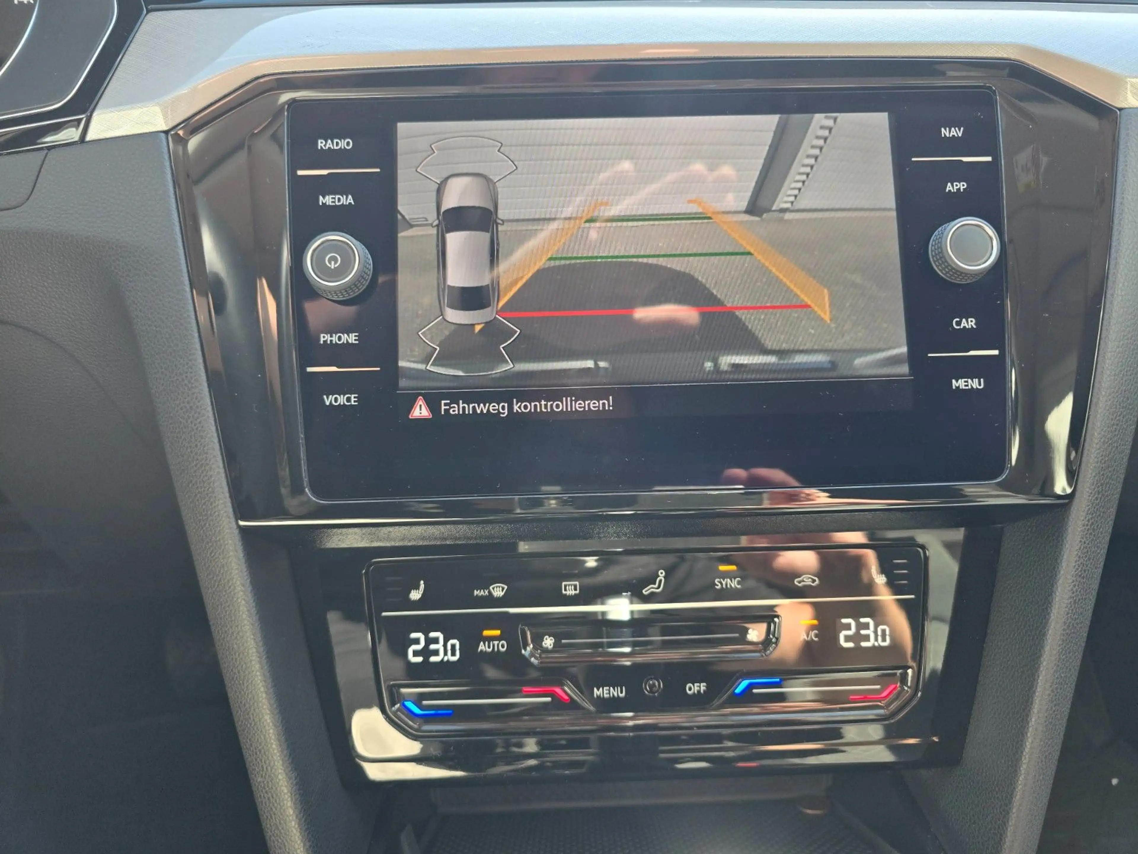 Volkswagen Passat Lim. Business,ACC,LED,5J Garantie — photo 12