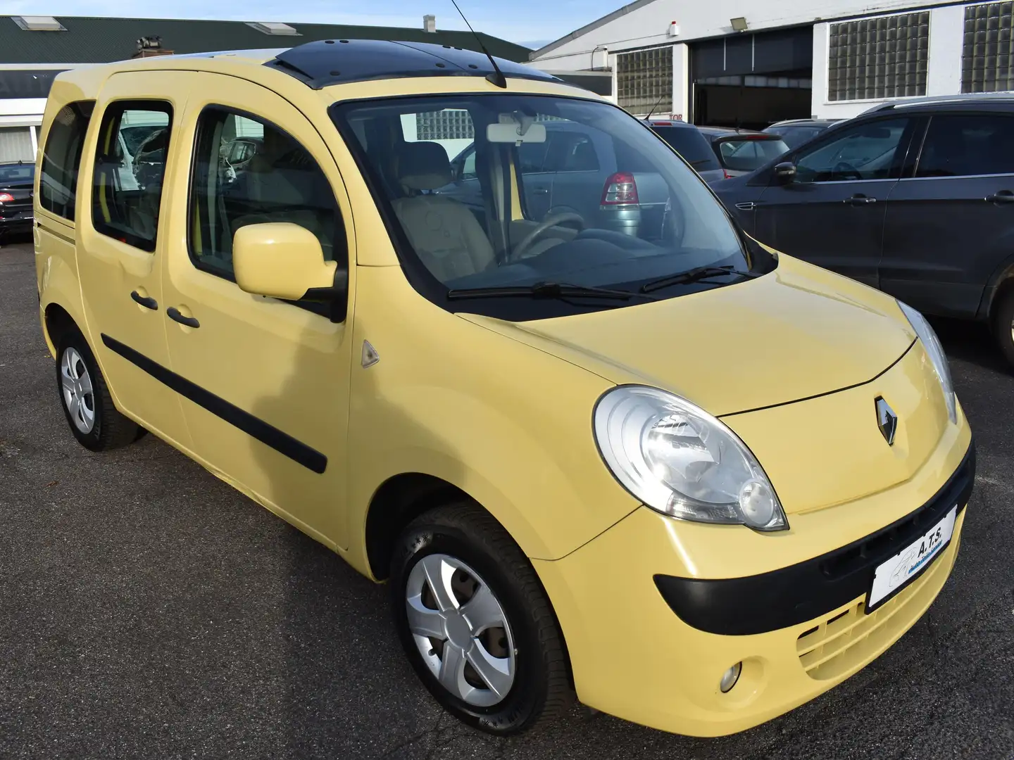Renault Kangoo Authentique PANORAMANAVI*INSPEKTION NEU*AUS 2.HAND Gelb - 2