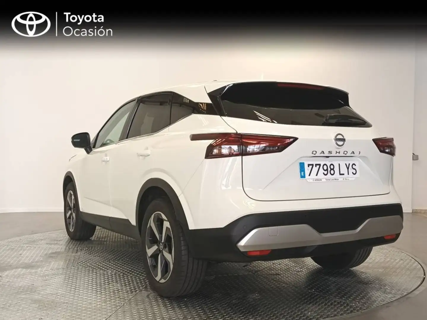 Nissan Qashqai 1.3 DIG-T mHEV 12V N-Connecta 4x4 Aut. 116kW Wit - 2