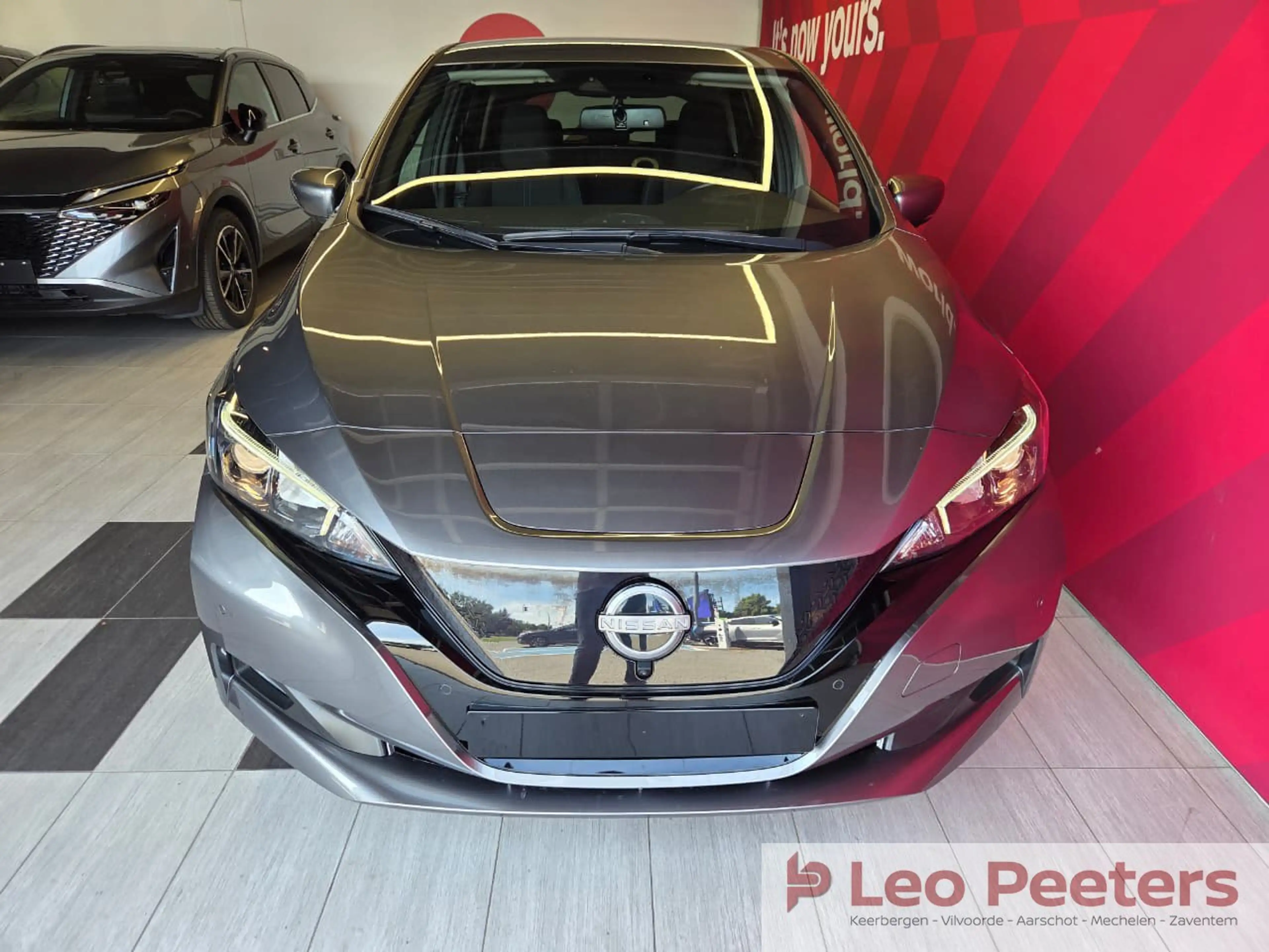 Nissan Leaf 40 kWh N-Connecta / Battery TOP — photo 8