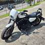Harley-Davidson Sportster 883 Iron Bílá - thumbnail 2